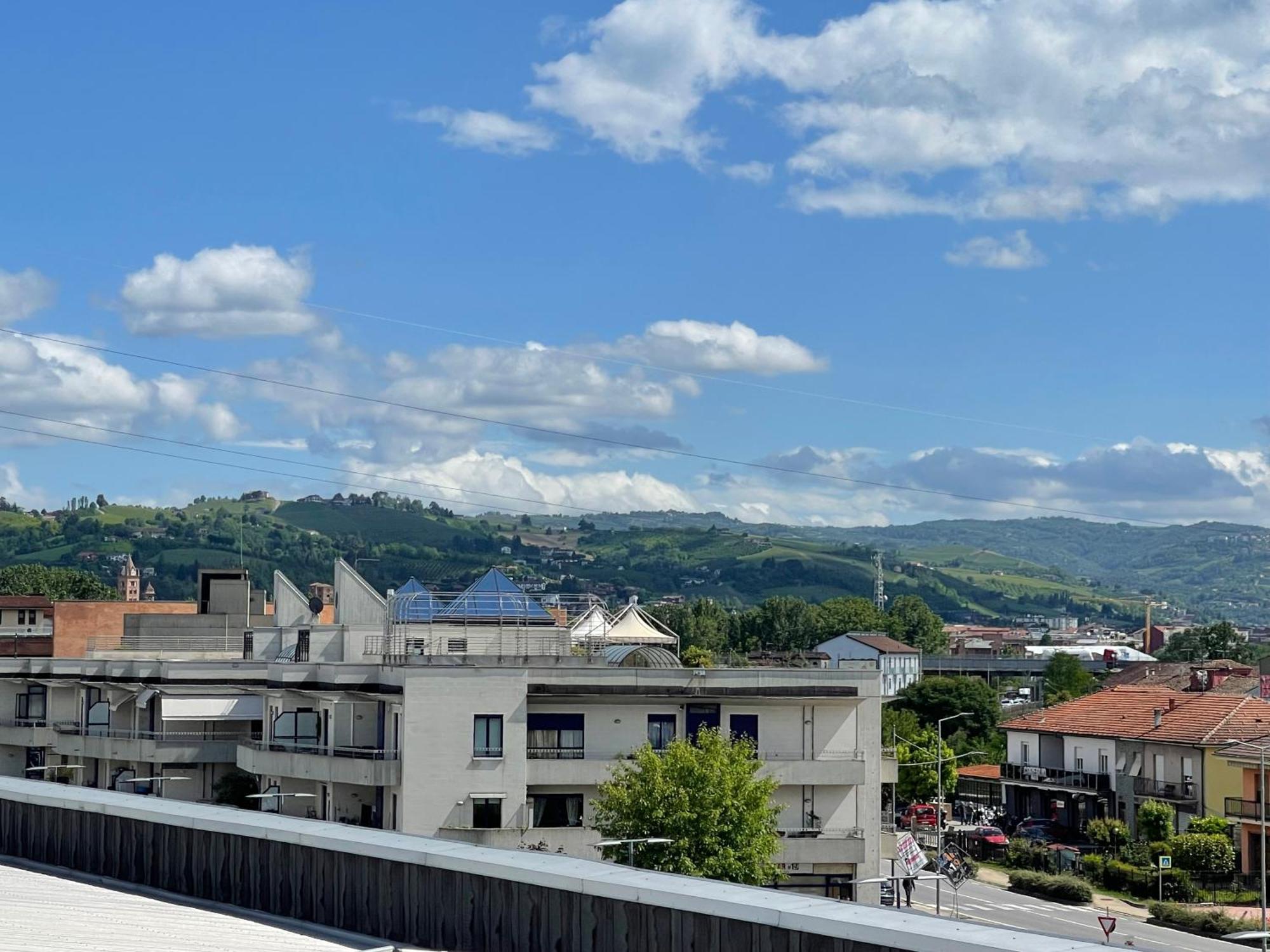 Borgo Divino Lägenhet Alba  Exteriör bild